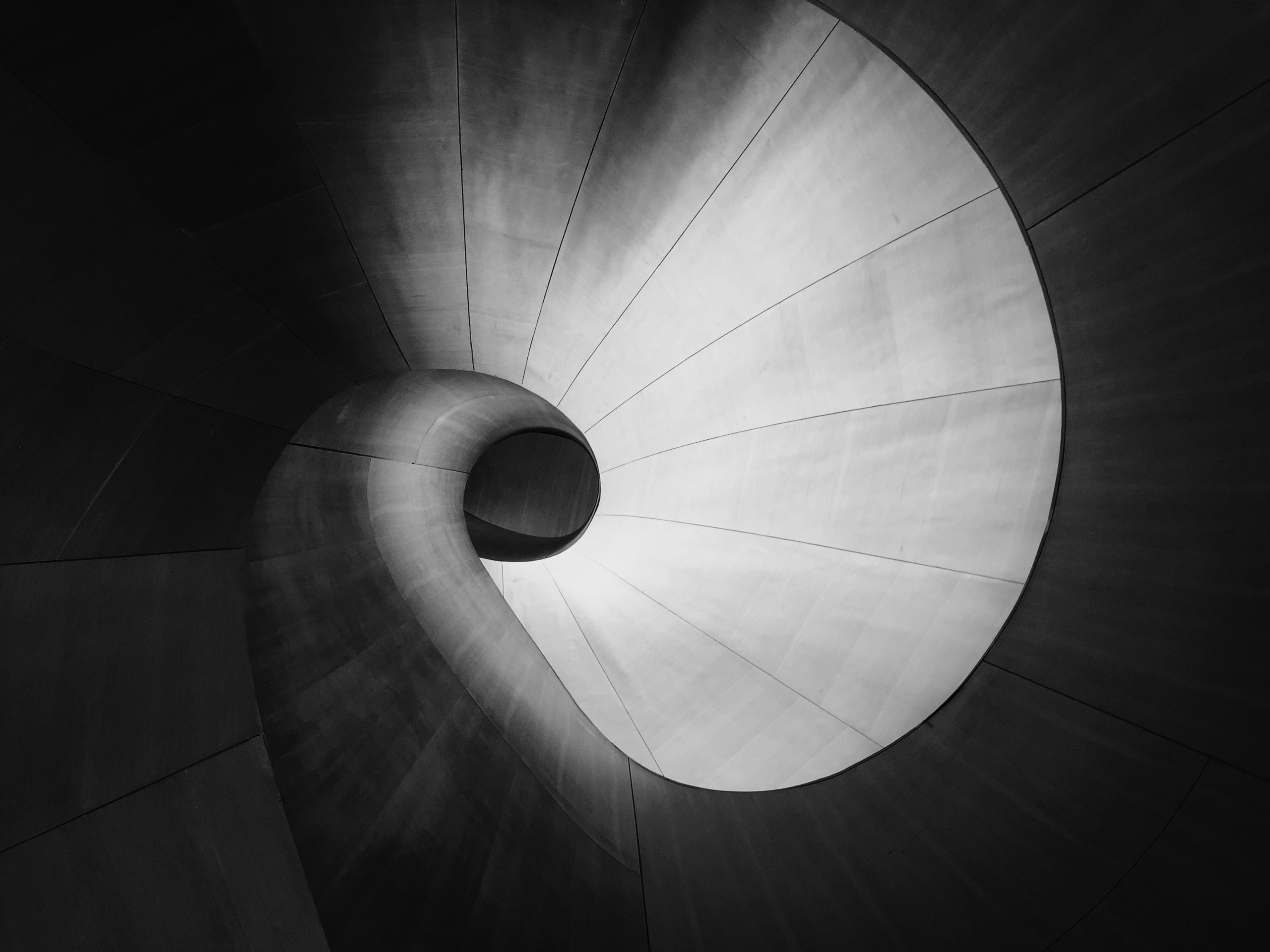arturo-castaneyra-o-dkYSvidB4-unsplash